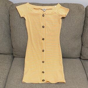 GBG Los Angeles Yellow Striped Casual Dress